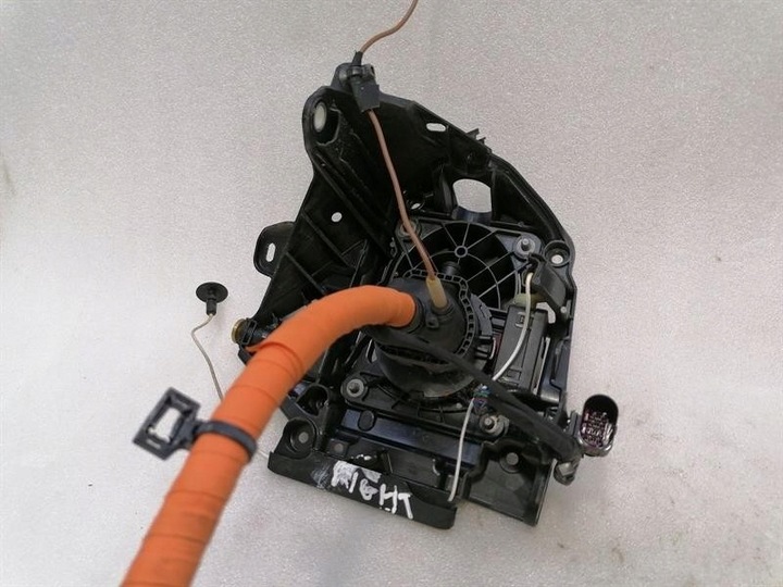 фото №6, Porsche taycan 9j charging port with проводка 9j1915372c правий hand drive rhd