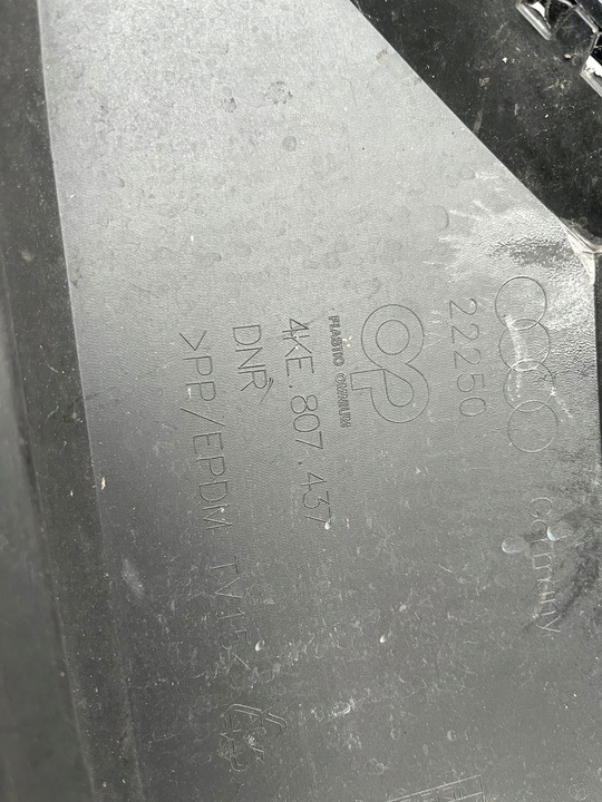 фото №16, Audi e-tron 18- бампер перед переднее spr pdc 4ke807437