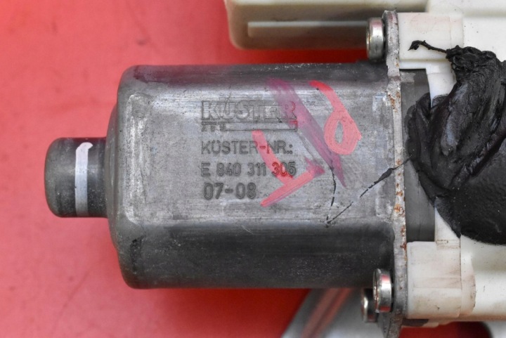 фото №6, Стеклоподъемник правый зад 176632 6925966 bmw x3 e83 рестайлинг 06-10