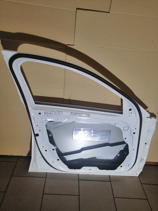 фото №10, Mercedes w205 дверь левая перед