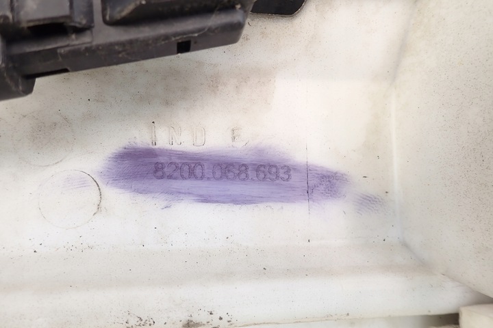 фото №10, Renault clio ii рестайлинг бампер задний 8200068693
