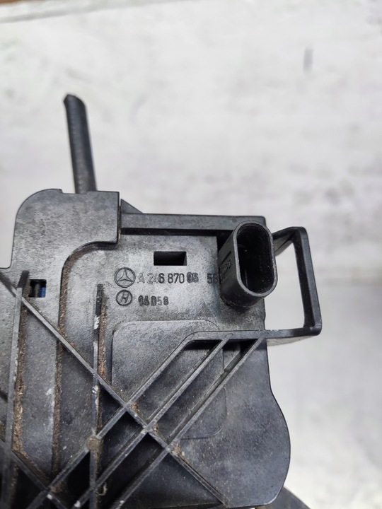 фото №7, Mercedes a клас w176 замок капота a2468700558 a2468800460