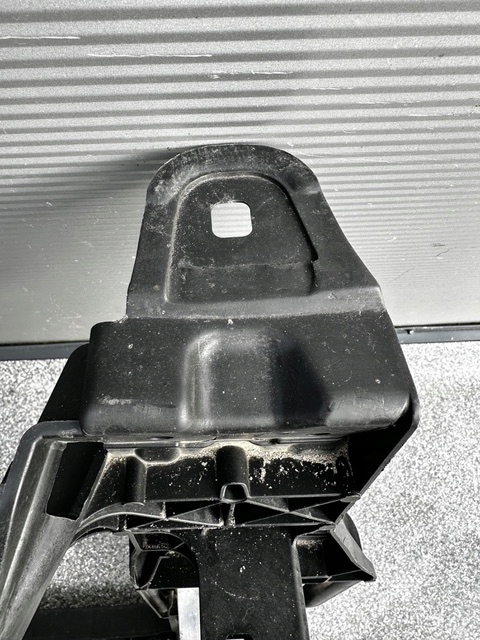 фото №7, Pas переднее усилитель лобовое балка ролета audi e-tron 4ke