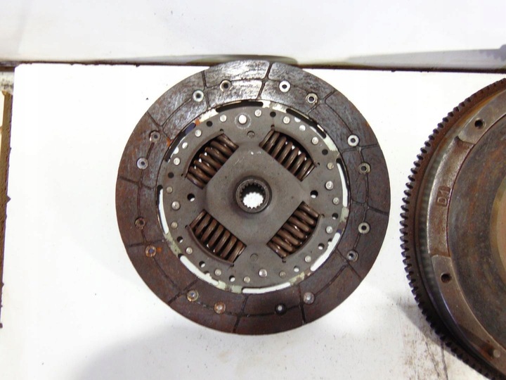 фото №8, Колесо двухмассовый berlingo partner c4 1.6 hdi