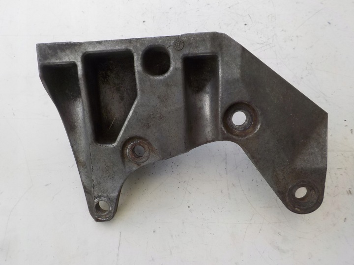 фото №12, Ford transit mk7 2.2 tdci кронштейн коробки коробка передач cc11-7m125-ab