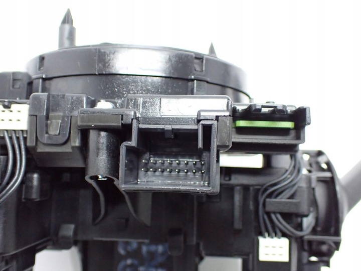 фото №12, Рулевой/подрулевой переключатель лента комбинированный 5q0953521gf skoda fabia iii 6v 20r