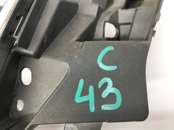 фото №14, Audi a4 s4 b8 8k 2015 маскувальна накладка / решітка радіатора / 8k0853651