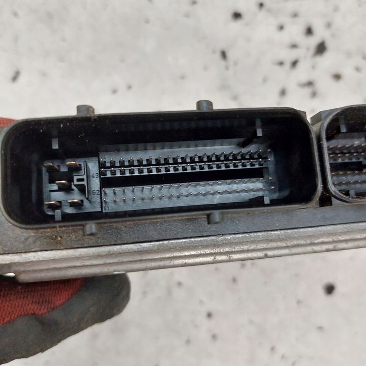 фото №8, Skoda felicia 1,4 компьютер двигателя 047906033d