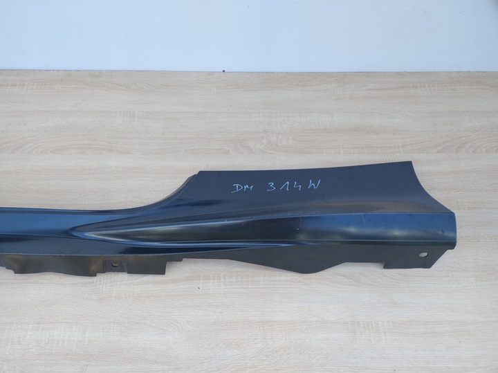 фото №2, Ferrari f8 лівий поріг накладка планка порогова оригінальна нова dm314w