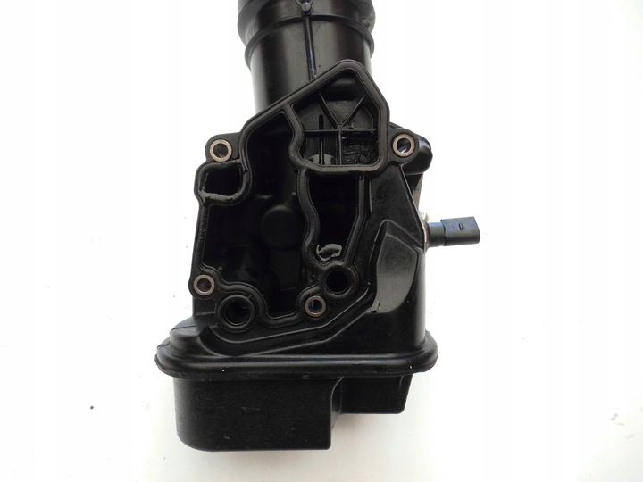 фото №4, Основание фильтра масла tt 8j golf v leon ii 2.0tfsi