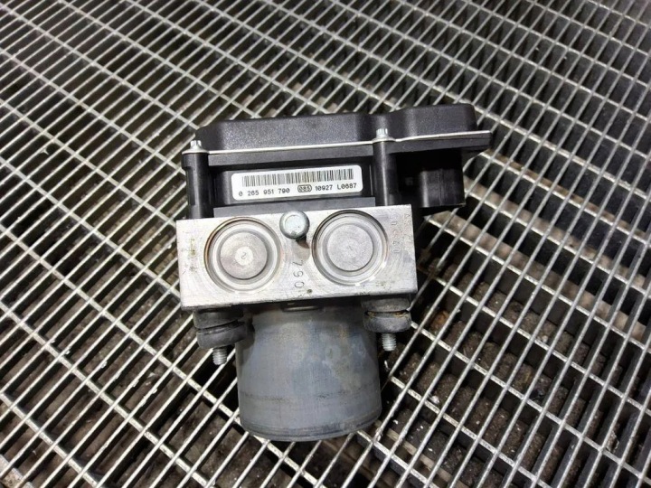 фото №7, Блок управления abs land rover range rover sport l320 0265236450 2.99l дизель 180kw