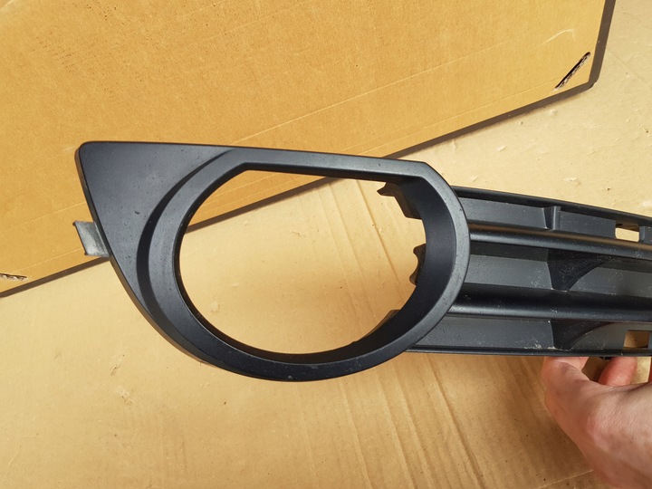 фото №9, Решётка правая бампера перед audi a3 8p / 8p4807682b / pod большой решётка радиатора / красивая