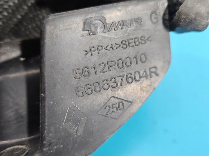 фото №15, Панель под лобовым стеклом renault captur i европа 668638829r 668624075r 668637604r