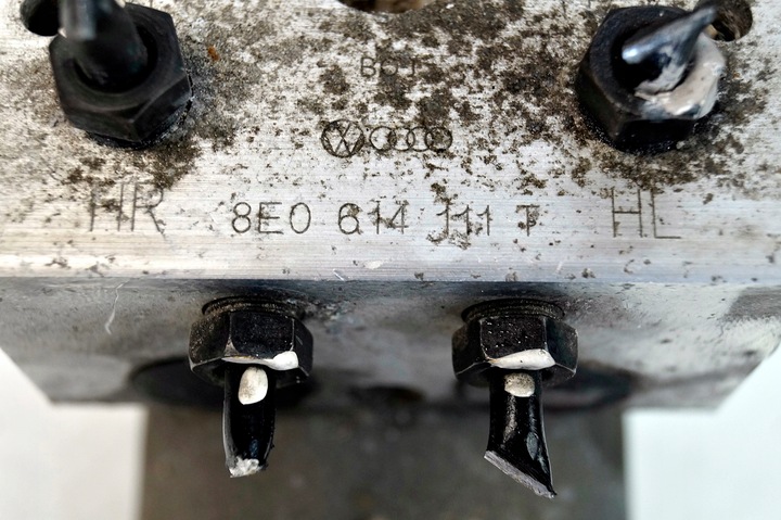 фото №7, Vw passat b5 рестайлинг 1.8t насос abs 8e061411t