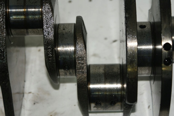 фото №6, Audi a8 d3 4.0 tdi wał коленчатый 057d