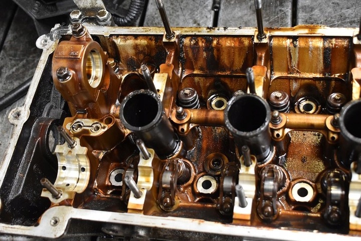 фото №13, Головка двигуна права 7506404 n62b36a bmw e65 3.6 v8 272 km 01-05