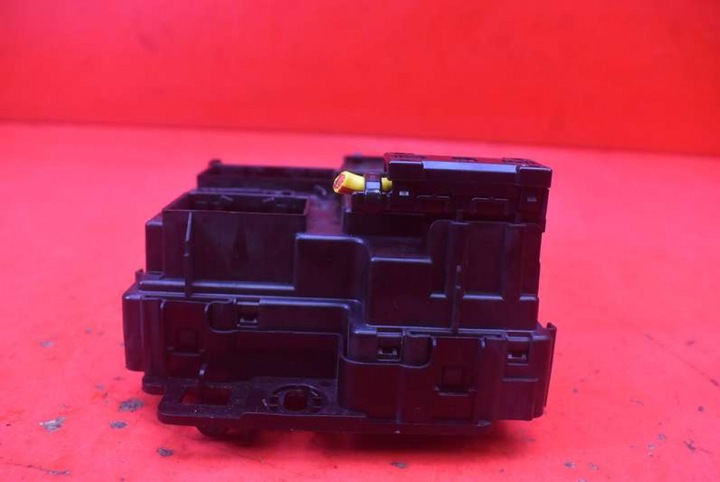 фото №5, Коробка запобіжників bcm hu5t-15604-bcm ford s-max mk2 ii 2.0 tdci 150 km