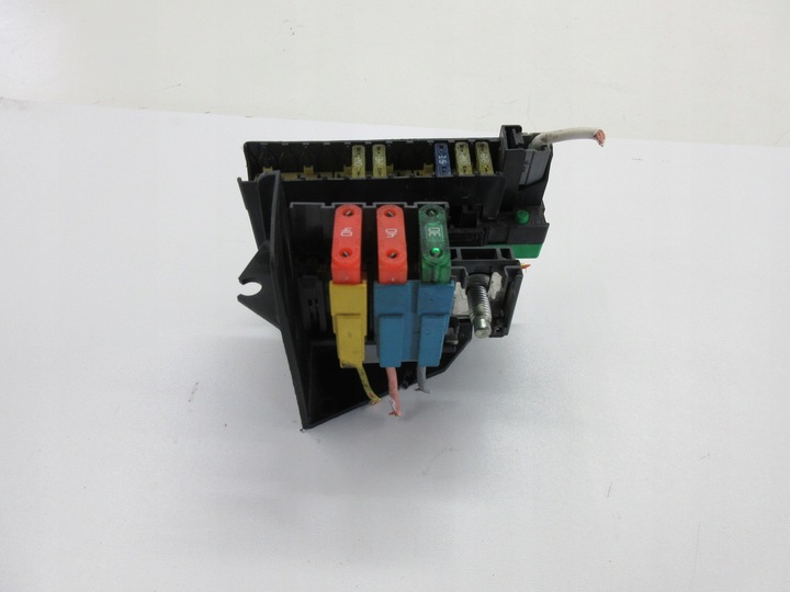 фото №1, Lancia phedra 2.2 jtd коробка предохранителей