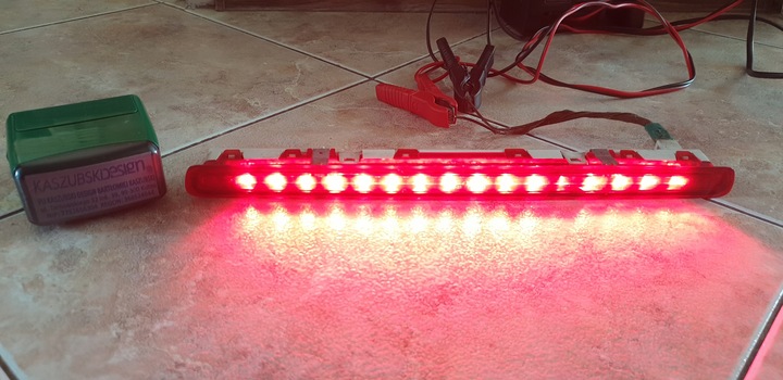 фото №14, Opel vectra c sedan світло сплав червоний зад задні кришки na 2 пластини