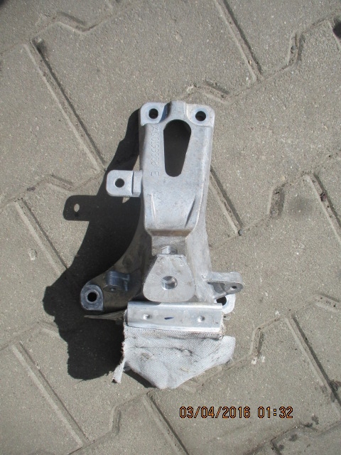 фото №1, Лапи двигуна audi 4g0199308e