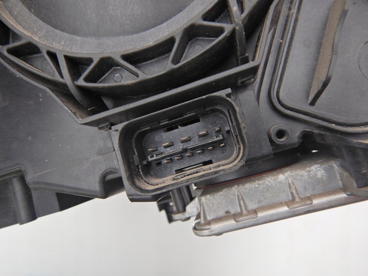 фото №16, Bmw x5 e70 lci рестайлинг лампа левый перед ксенон 7221891 комплектная европа