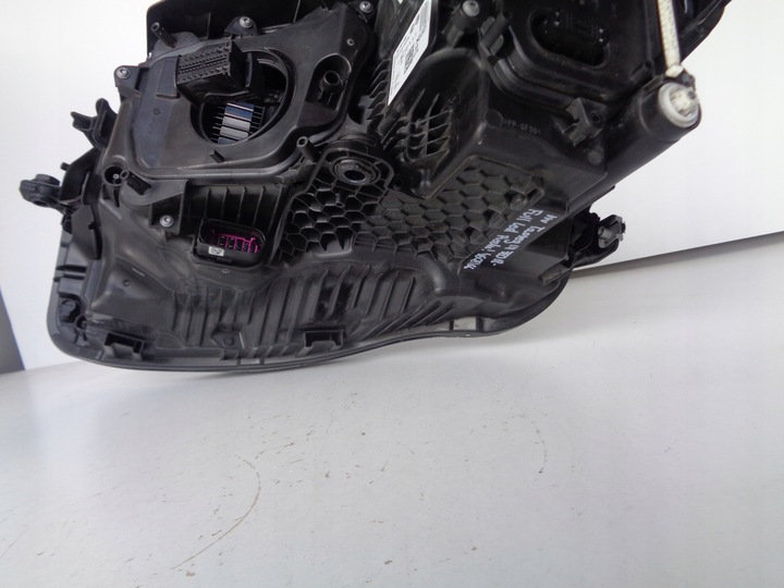 фото №8, Лампа права фара vw touareg iii 760 18- повний led