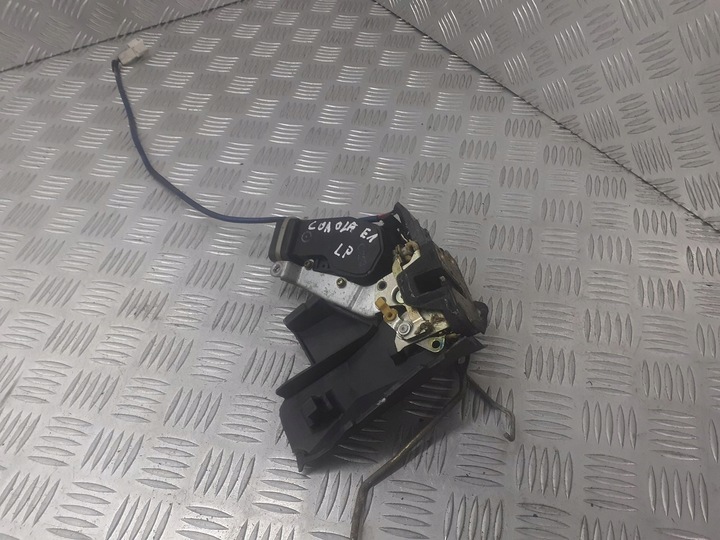 фото №2, Замок дверь левый перед toyota corolla e11 4pin