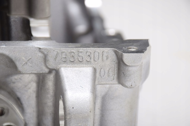 фото №9, Bmw 2 u06 x1 u11 220i 1,5 b38a15p головка вал всасывающий выпускной