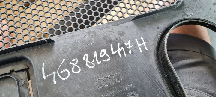 фото №12, S6 c7 4g a6 рестайлинг панель под лобовым стеклом пластиковый защита 4g8819447 s7 4g a7