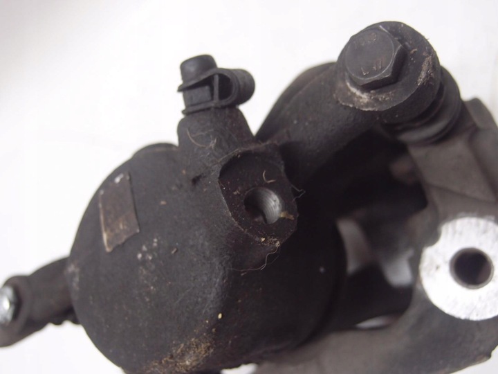 фото №9, Супорт гальмівний правий перед bmw x1 f48 2.0d