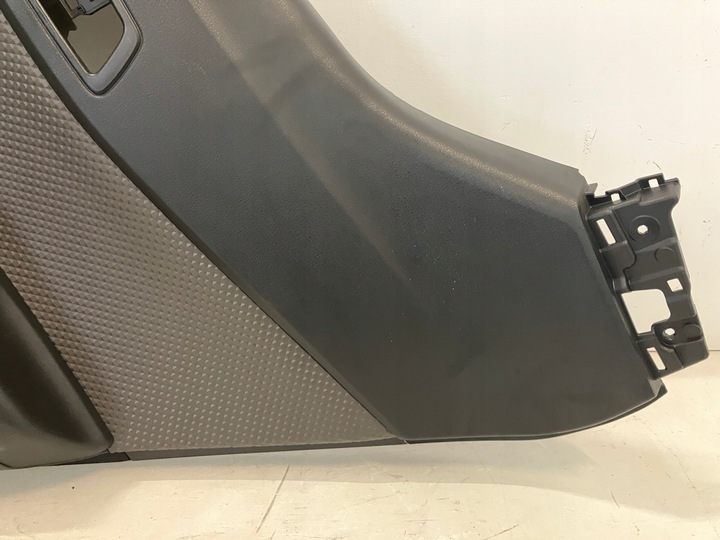 фото №3, Chr c-hr рестайлінг боковина оббивка двері задній праві зад захист колонки