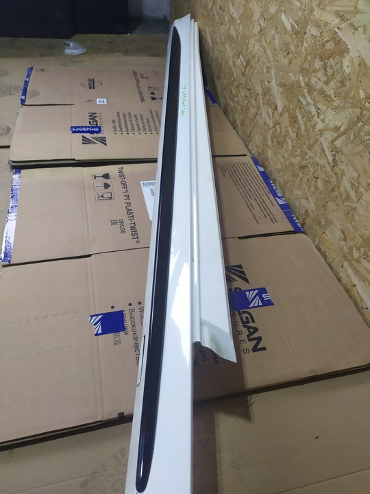 фото №5, Порог планка левая правая mercedes w205 sedan amg