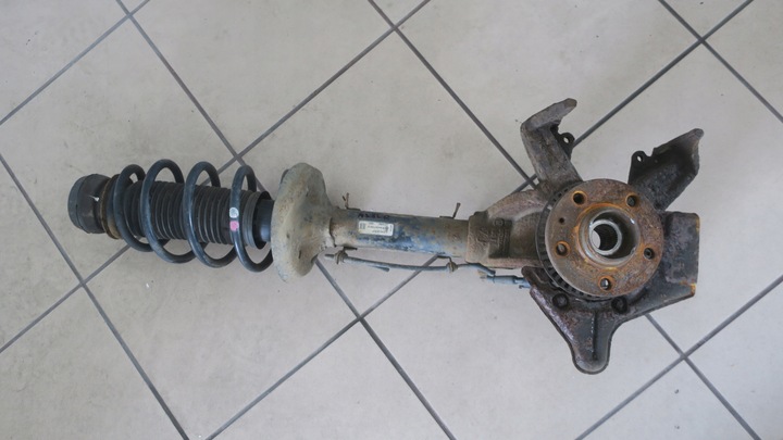 фото №1, Golf iv audi a3 8l ступиця поворотна опора права 1j041303