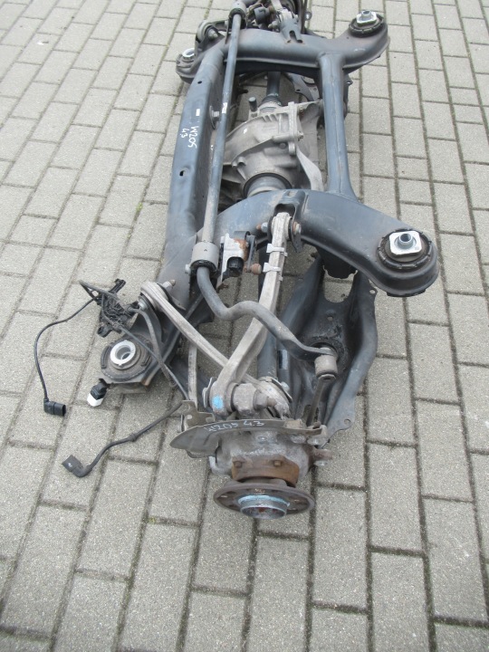 фото №5, Mercedes w205 подвешивание зад задние 4.3 c43 amg a2053507408