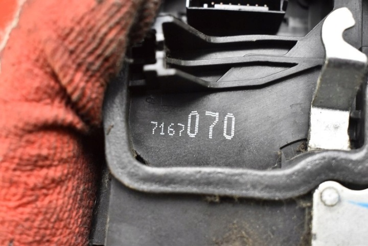 фото №8, Замок двері праві зад заднє 7167070 bmw e87 5d hb 04-07