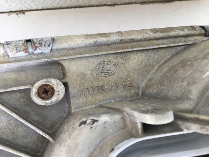 фото №10, Лампа фара праві переднє пасажира mercedes w123 hella