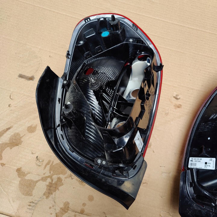 фото №4, Citroen c3 iii лампа праві зад