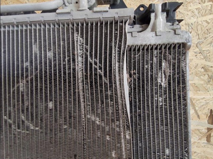 фото №7, Радиаторов воды кондиционера jaguar e-pace 2.0d