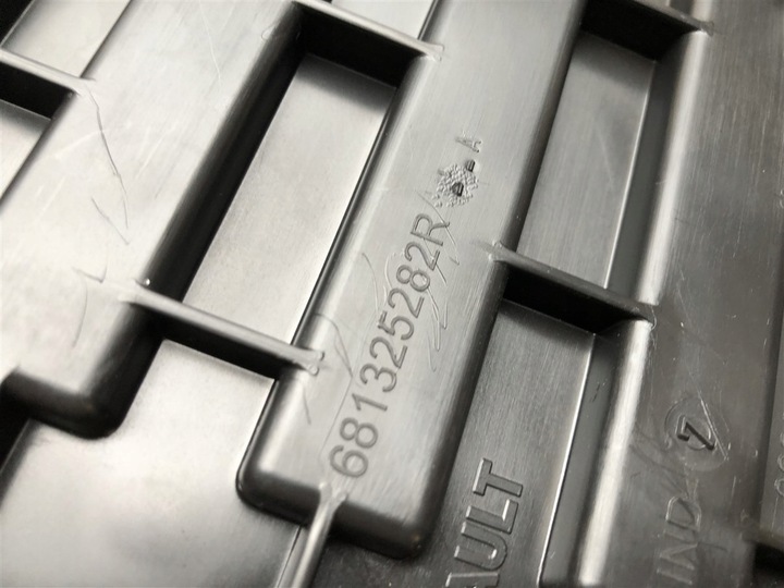 фото №5, Тримач полиці бардачка renault master iv 19-23r.