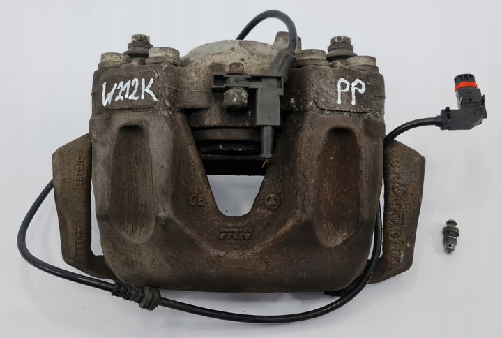 фото №1, Супорт гальмівний праві перед mercedes w212 3.0 cdi