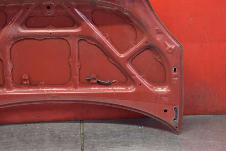 фото №11, Капот кришка двигуна червона toyota yaris 1 i 99-03