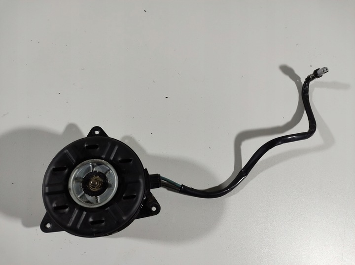 фото №11, Lexus is300h 13r моторчик вентилятора 16363-31440