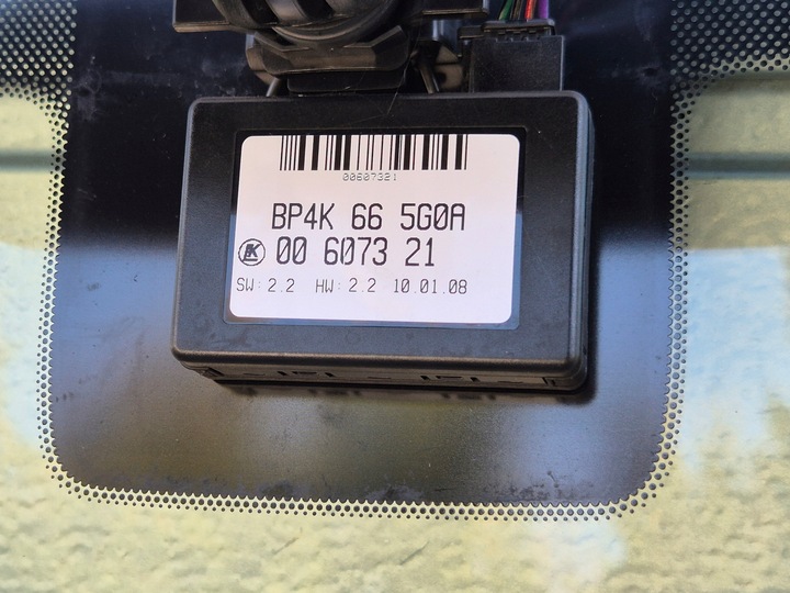 фото №10, Mazda v 5 cr 05-10 стекло лобовое передняя зеркало датчик