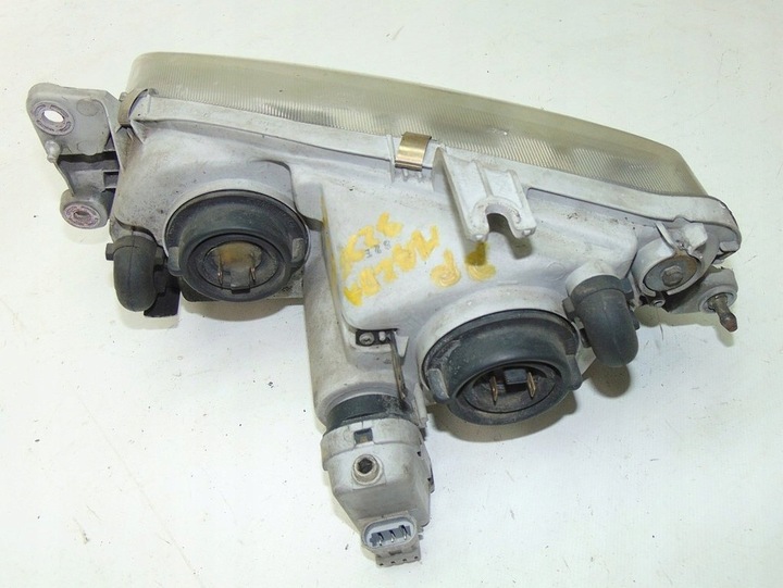 фото №12, Mazda 323f ba 3d 1.5 94r - лампа правая передняя