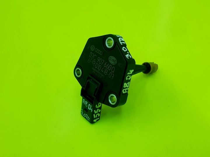 фото №1, Датчик уровня масла a6 c7 a7 q7 a8 d4 sq5 q5 3.0 tdi 03c907660q