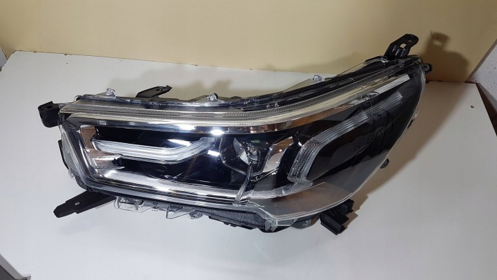 фото №6, Toyota hilux 8 viii рестайлінг фара ліва перед передня повний led гарна демонтаж