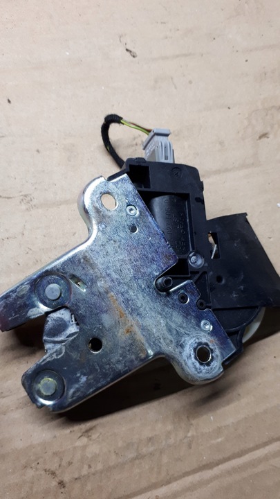 фото №7, A4 b8 s4 замок крышки зад багажника sedan