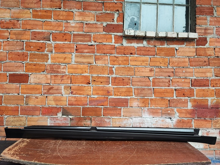 фото №1, Ford mondeo mk5 2.0 tdci планка порогова права прокладка накладка nd