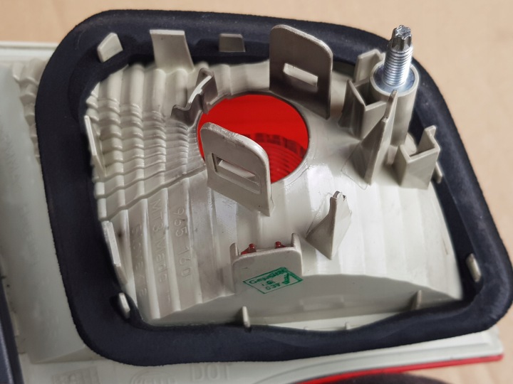 фото №11, Фара w крышка багажника - правое зад / - audi a4 b7 - 2004-2008 - sedan / - супер состояние