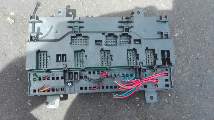 фото №3, Коробка предохранителей volvo fm fh 20476480